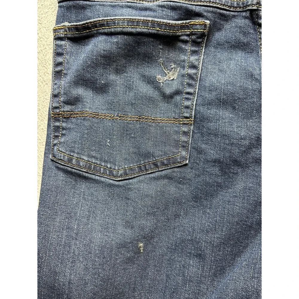 Wrangler Authentics Jeans Mens 34x34 (32x32) Blue Straight Leg Denim Medium Wash